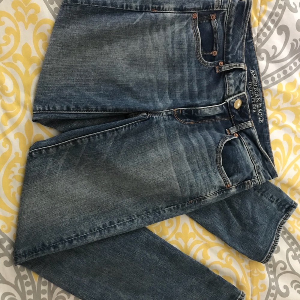American Eagle skinny jeans